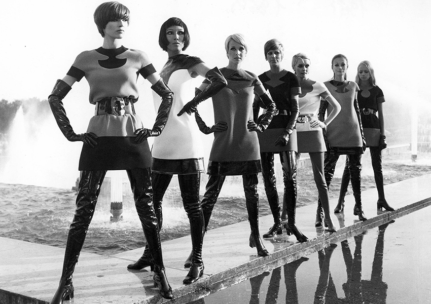 Платья, Pierre Cardin, 1969 (Фото: Pierre Pelegry, Yoshi Takata)