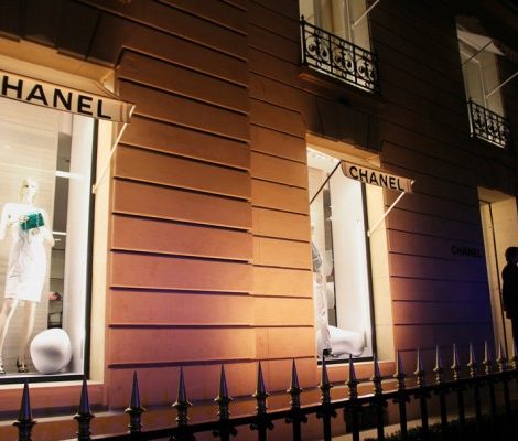 Адрес дня: Бутик Chanel на авеню Монтень в Париже