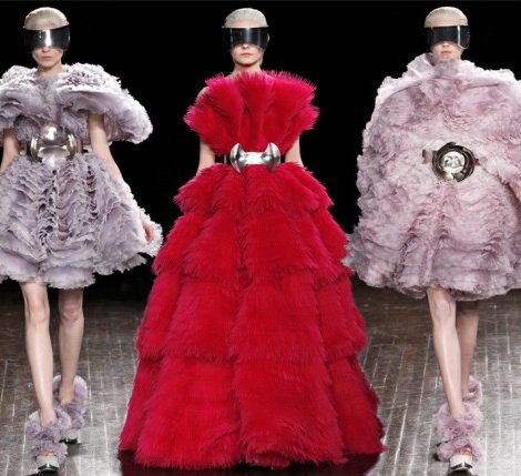 Новость: шоу Alexander McQueen осень/зима 2012-13