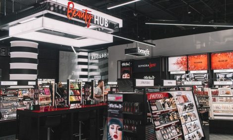 В Москве открылся первый флагманский магазин Sephora