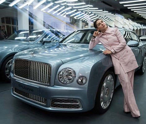 Светская хроника: премьера новых моделей Bentley на выставке Bentley. Be Extraordinary