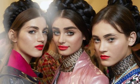 Backstage Beauty: как создавался макияж для показа Chanel Resort в Сеуле