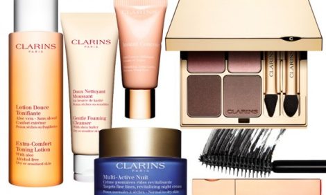 Нужно ли нам это? Моно-косметичка Clarins. Личный опыт