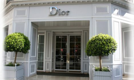 Новости: Статуя J’Adore Dior