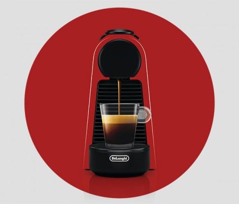 Мал, да дорог: Nespresso презентует самую компактную кофемашину Essenza Mini