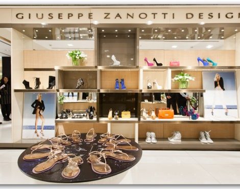 Светская хроника: лимитированная линия «Знаки зодиака» Giuseppe Zanotti Design в ЦУМе