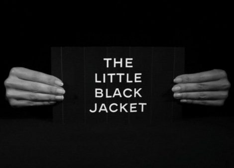 Видео дня: Выставка The Little Black Jacket  в Москве