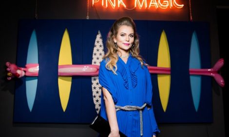 Закрытая презентация выставки Pink Magic Ольги Ломаки