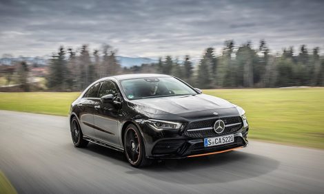 «Привет, Mercedes»: Mercedes-Benz CLA — самый умный «ребенок» в семье