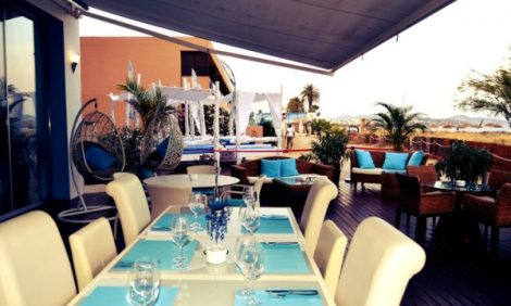 Адрес дня. Saint-Tropez Beach Bar&Restaurant на Ибице