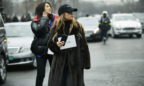 Trend Alert: как носить бейсболки? Берем пример с героинь street style