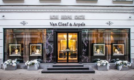 Идея на уикенд: выставка легендарных украшений Van Cleef & Arpels