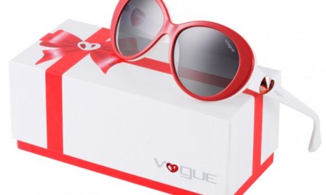 Идея подарка. Лимитированная коллекция Vogue Eyewear «Gift of Love»