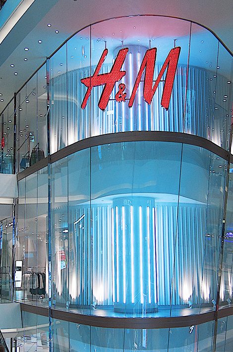 #PostaБизнес: Китай бойкотирует H&amp;M&nbsp;&mdash; акции компании падают