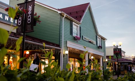 Город: в аутлетах Vnukovo Outlet Village и Novaya Outlet Village открылись летние веранды