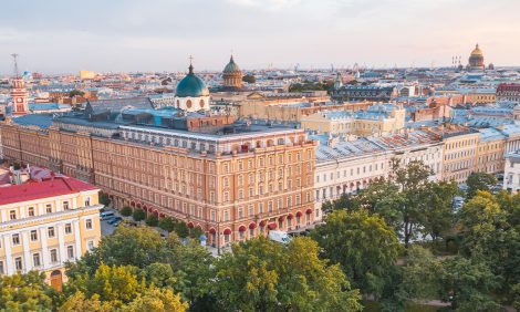 Питер Weekly: выставка современной французской живописи в отеле Belmond