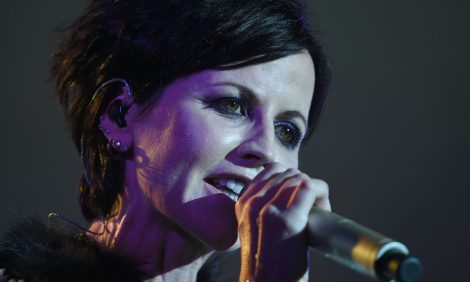 Never Grow Old: The Cranberries представили клип в&nbsp;память о&nbsp;вокалистке Долорес О&rsquo;Риордан, ушедшей из&nbsp;жизни в&nbsp;2018 году