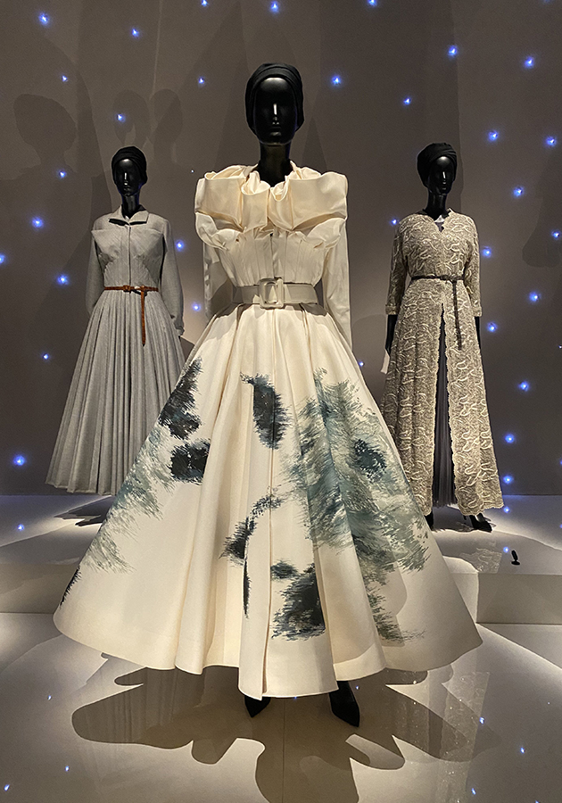 Christian Dior: Designer of Dreams — главная модная ретроспектива года открылась в Катаре