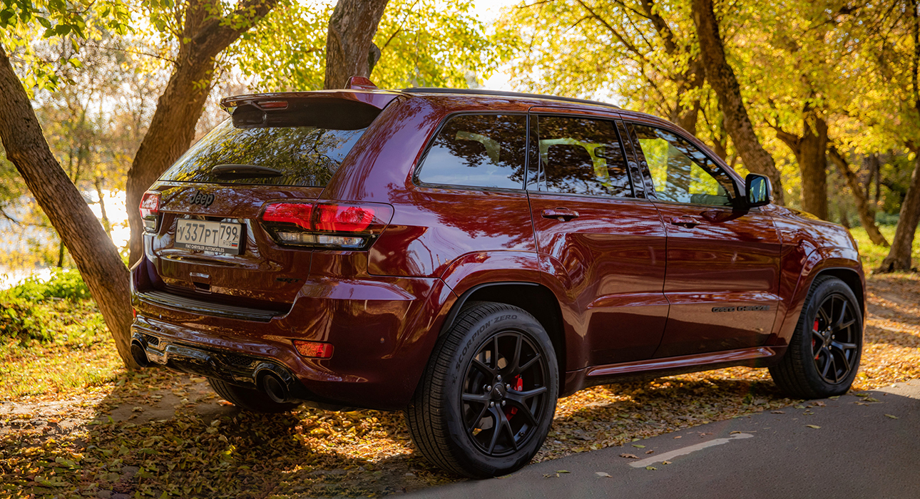 Jeep Grand Cherokee SRT