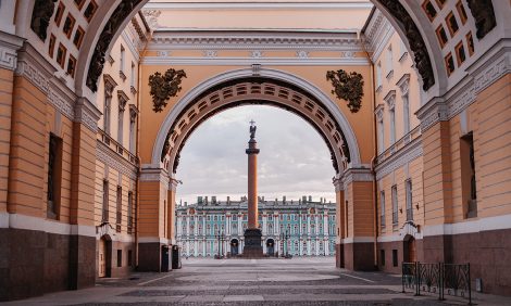 Питер Weekly: пасхальная ярмарка в&nbsp;отеле &laquo;Астория&raquo;, праздничное меню в&nbsp;Kuznyahouse и&nbsp;&laquo;Миражи&raquo; в&nbsp;музее Эрарта