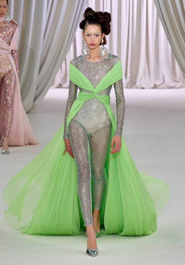 Кутюрная коллекция Giambattista Valli — ода эскапизму