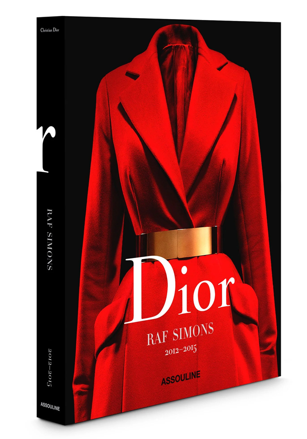 Dior выпустит книгу о творчестве Рафа Симонса