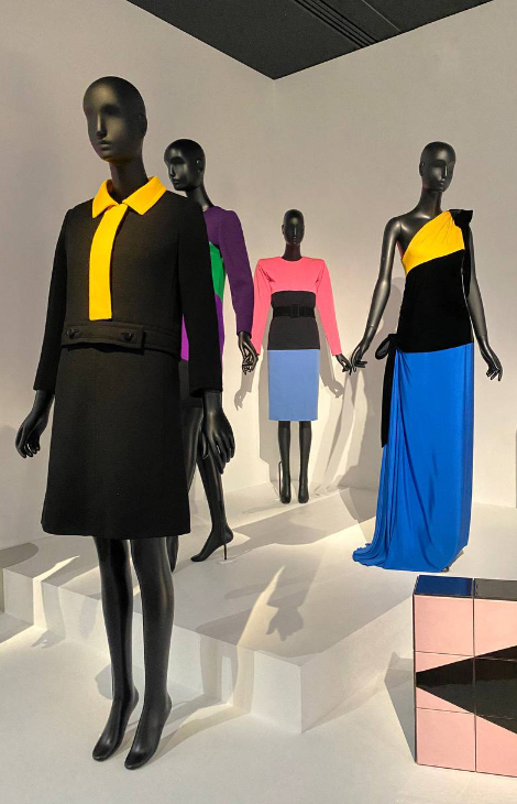 Art, Fashion &amp;&nbsp;Travel: выставка Yves Saint Laurent&nbsp;&mdash; Shapes &amp;&nbsp;Forms в&nbsp;музее модного дома в&nbsp;Париже