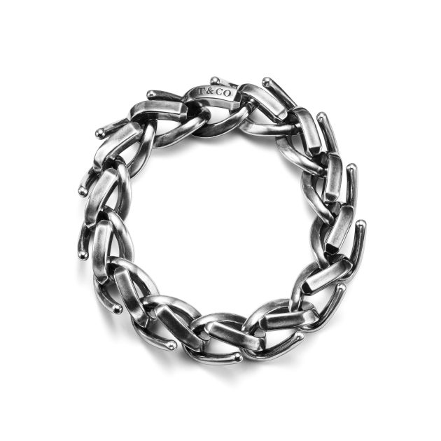 Tiffany & Co. представляет новую ювелирную коллекцию Tiffany Forge из стерлингового серебра