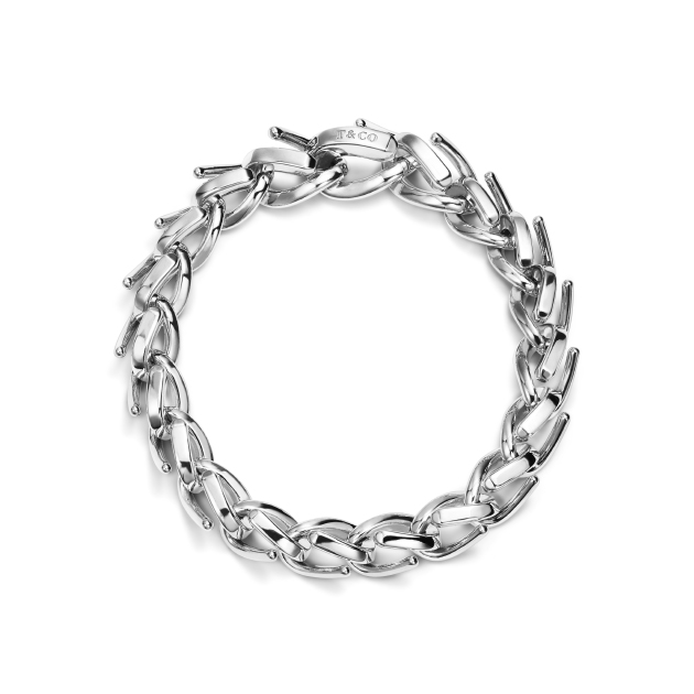 Tiffany & Co. представляет новую ювелирную коллекцию Tiffany Forge из стерлингового серебра