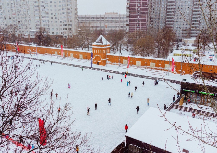 Каток в Таганском парке