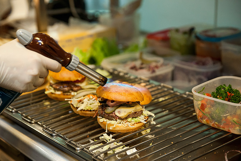 Лучшие рестораны Сочи. «Кофемания»: гастроли Cheapside Burger Bistro с 9 по 23 ноября