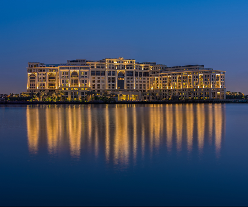 Ресторан Enigma в отеле Palazzo Versace Dubai