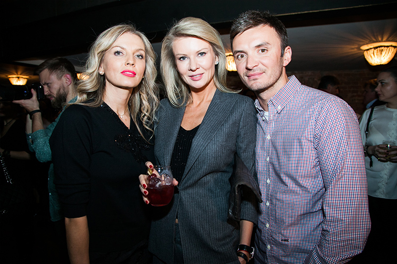 Светская хроника: театральное представление от Martini. Анастасия Рагозина, Виктория Борисевич и Евгений Заболотный