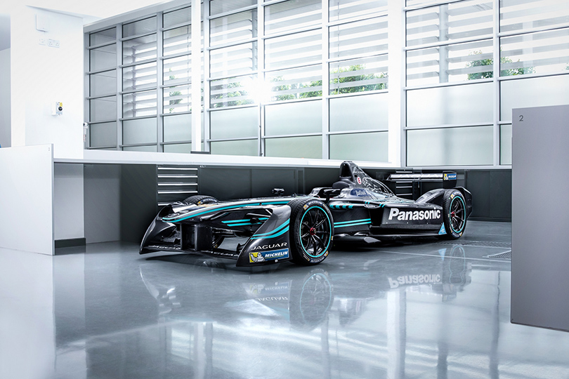 Авто: В гонке на электромобилях дебютирует Panasonic Jaguar Racing