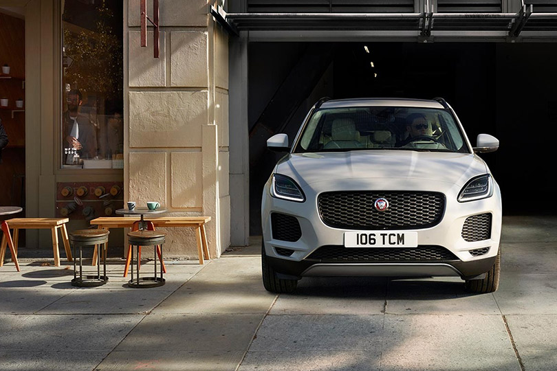 Jaguar E-Pace: самая выгодная покупка сезона