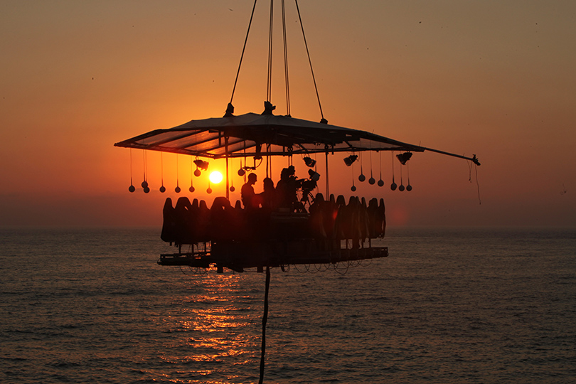 С высоты птичьего полета: ресторанный проект Dinner in the Sky в Монако