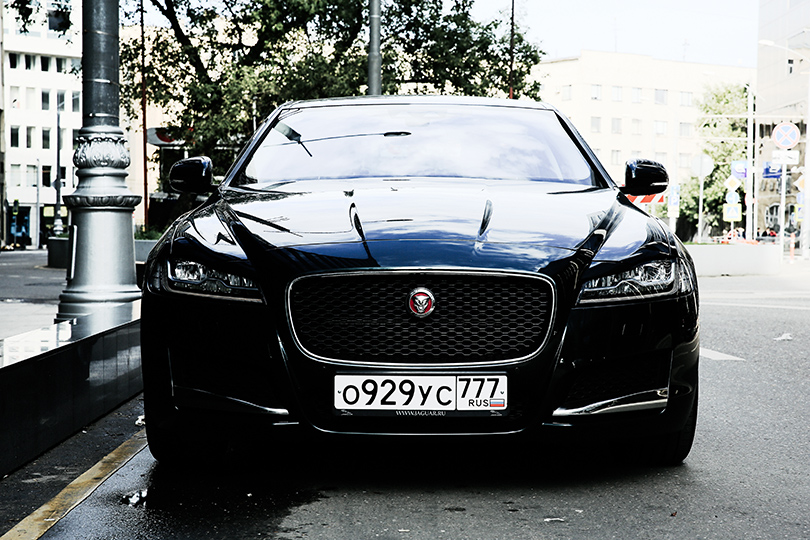 Москва в стиле Jaguar: XF — идеальное городское авто на каждый день