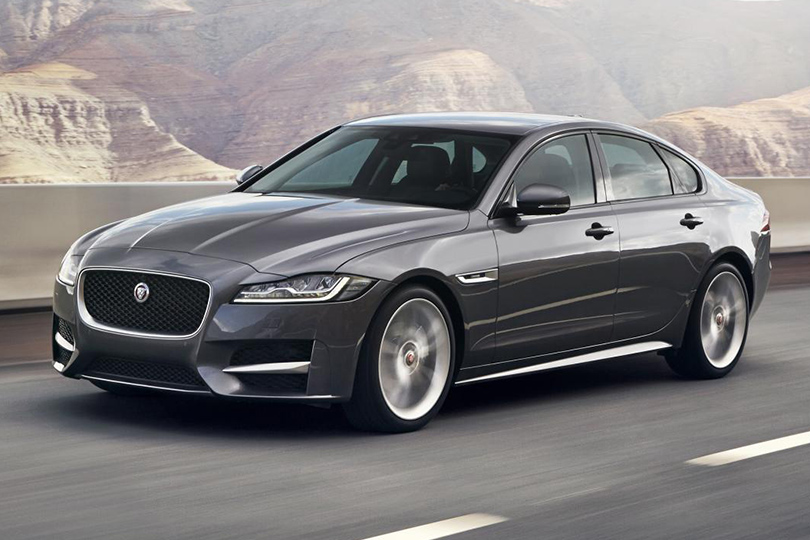 Авто с Яном Коомансом: тест-драйв Jaguar XF