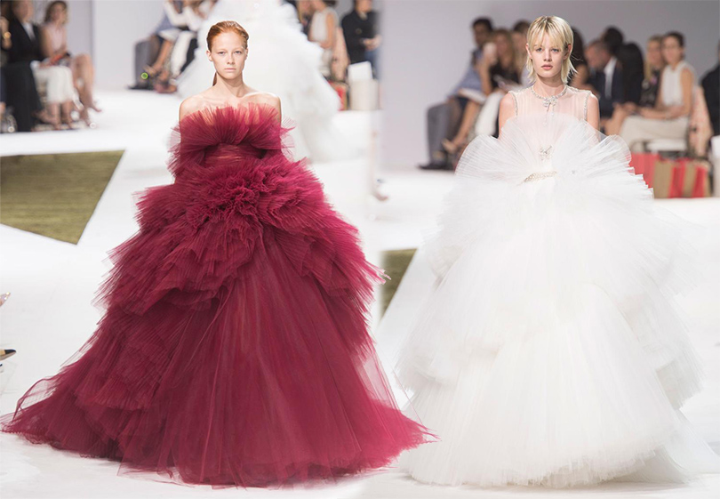 Style Notes: бренд Giambattista Valli представил новую коллекцию в Париже