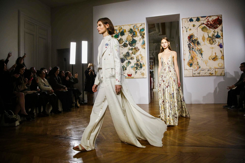 Style Notes: Кутюрное соло Пьерпаоло Пиччоли. Показ Valentino в Париже