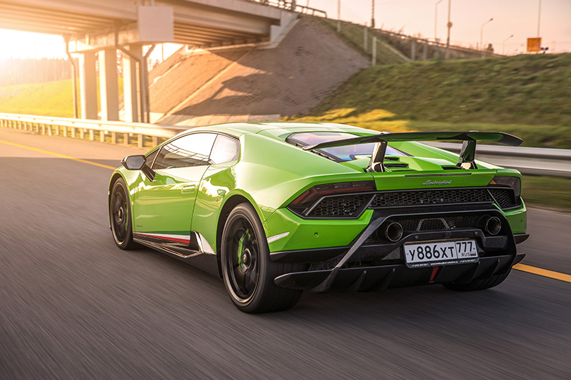 Авто с Яном Коомансом: за рулем Lamborghini Huracan Performante на дороге и на треке