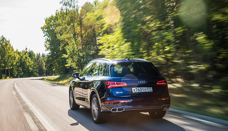 Cars with Jan Coomans. Audi S5 Coupe and SQ5 reviewed