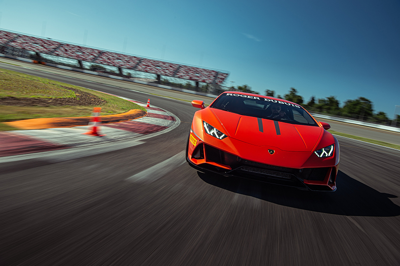 Lamborghini Huracan Evo — dynamic launch at Moscow Raceway