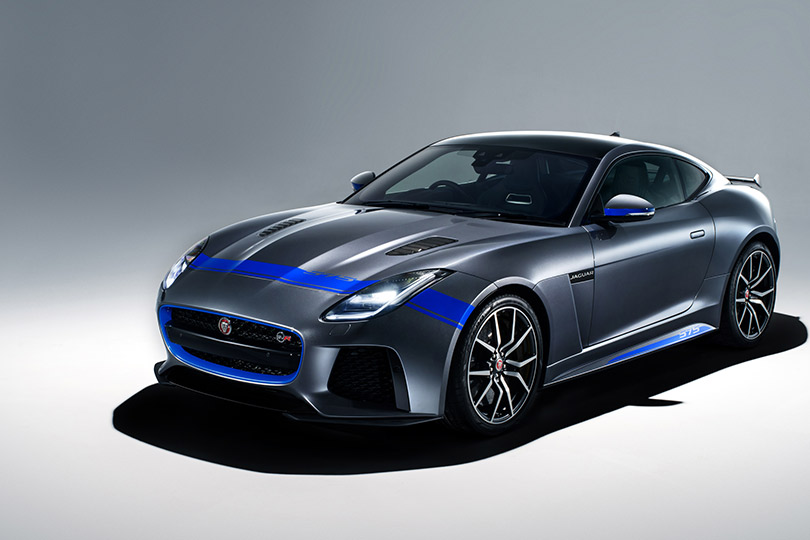 Суперкар Jaguar F-Type SVR с декоративным пакетом Graphic Pack