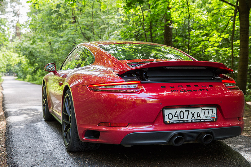 Cars with Jan Coomans. Porsche 911 Carrera GTS review