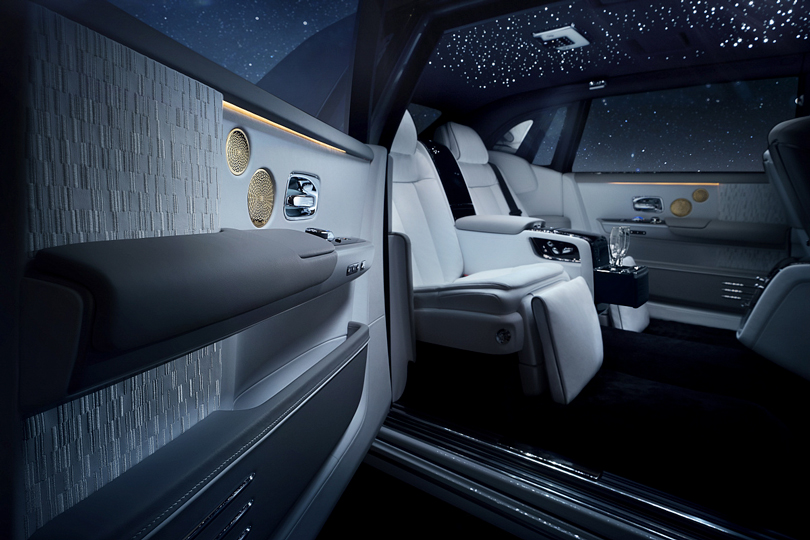 Женевский автосалон 2019: коллекционные Phantom Tranquillity и Rolls-Royce Cullinan