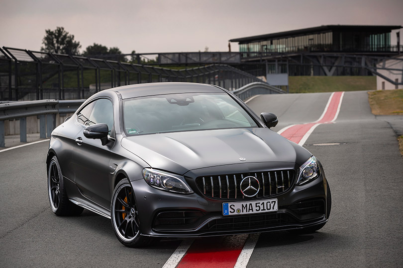 Cars with Jan Coomans. The new Mercedes-AMG C 63 reviewed on road and racetrack