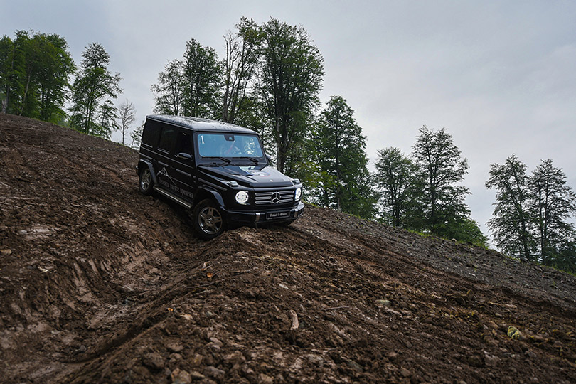 Cars with Jan Coomans. New Mercedes G class — old school, new headmaster