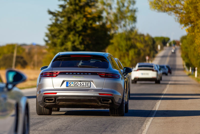 Авто с Яном Коомансом: Porsche Panamera Sport Turismo