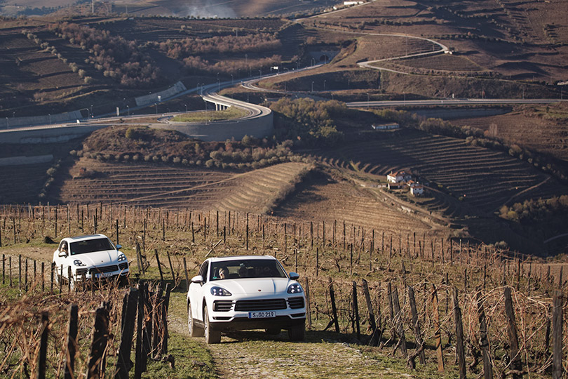 Cars with Jan Coomans. Porsche Cayenne review — lucky number three?